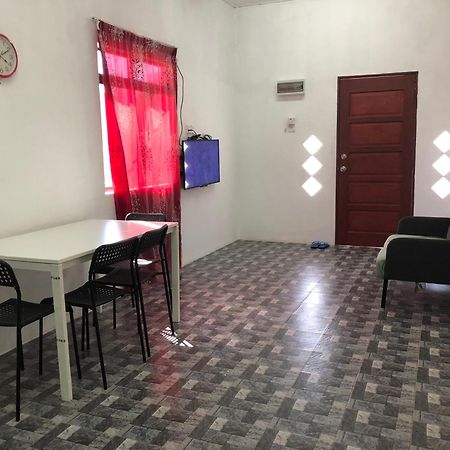 קואלה טרנגאנו Homestay Idaman B B With 2 Room Aircond 2 Quen Bed And Not Sharing Room -Privacy מראה חיצוני תמונה