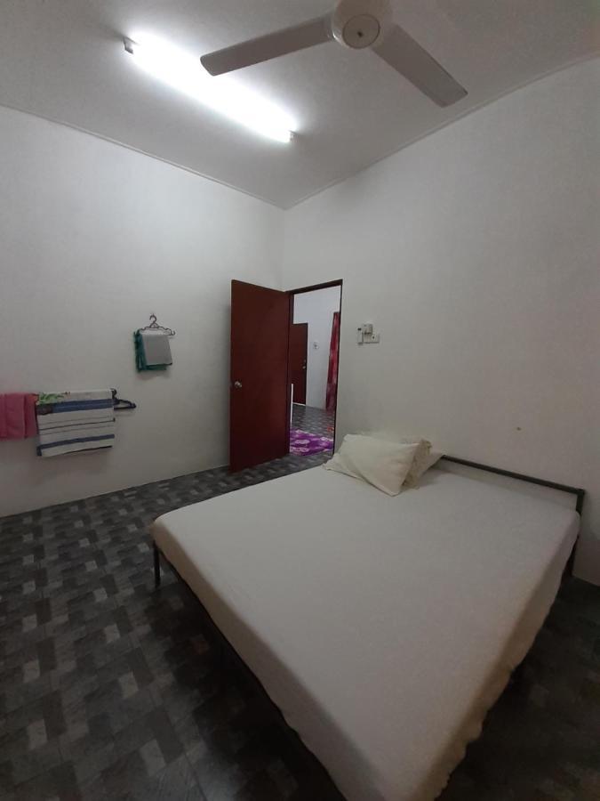 קואלה טרנגאנו Homestay Idaman B B With 2 Room Aircond 2 Quen Bed And Not Sharing Room -Privacy מראה חיצוני תמונה