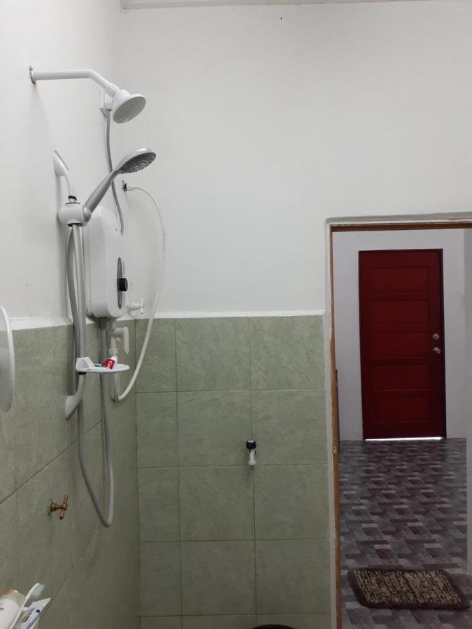 קואלה טרנגאנו Homestay Idaman B B With 2 Room Aircond 2 Quen Bed And Not Sharing Room -Privacy מראה חיצוני תמונה