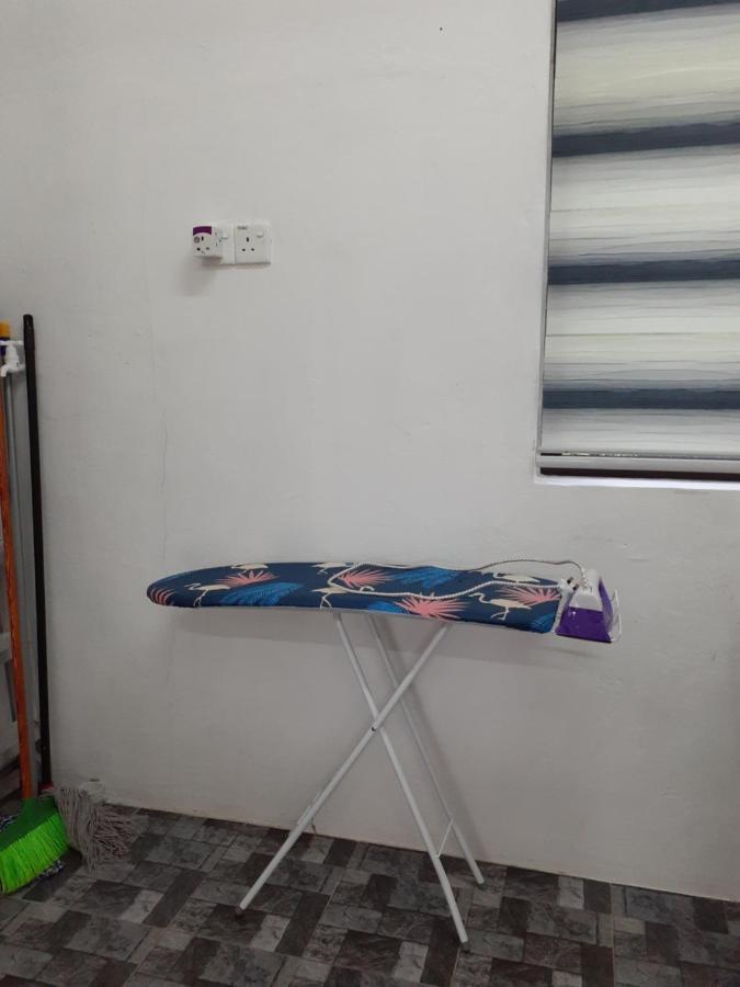 קואלה טרנגאנו Homestay Idaman B B With 2 Room Aircond 2 Quen Bed And Not Sharing Room -Privacy מראה חיצוני תמונה