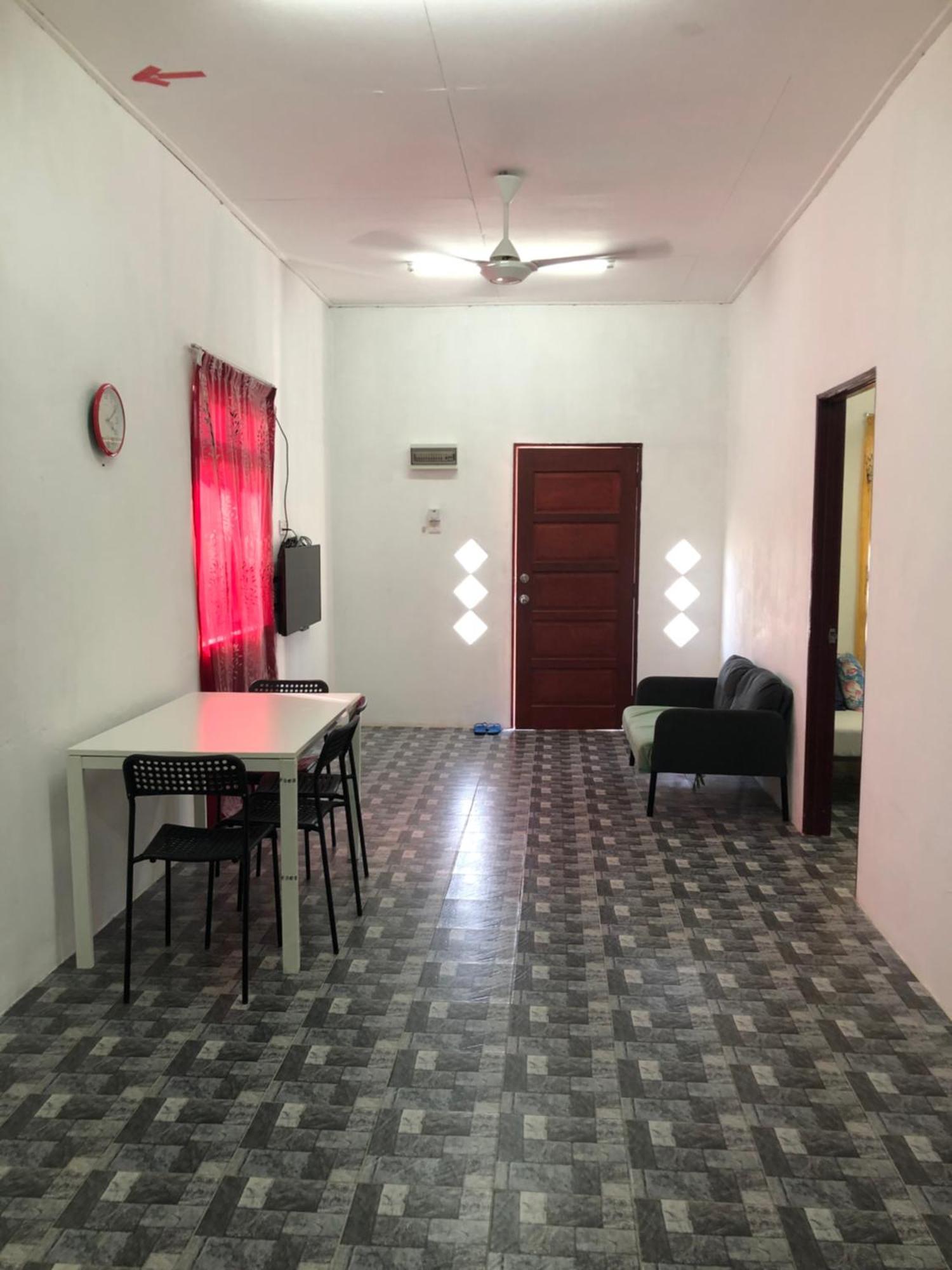 קואלה טרנגאנו Homestay Idaman B B With 2 Room Aircond 2 Quen Bed And Not Sharing Room -Privacy מראה חיצוני תמונה