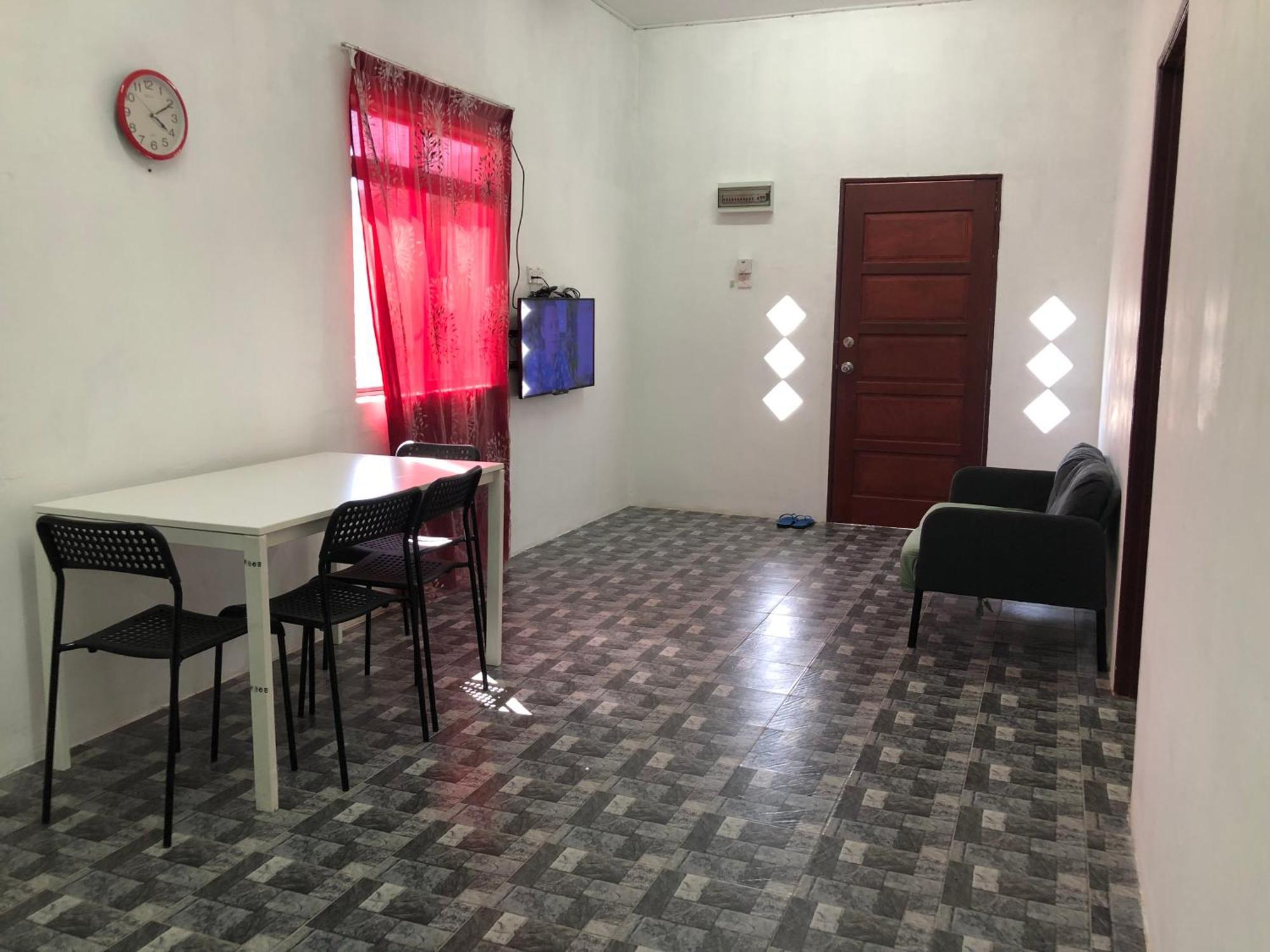 קואלה טרנגאנו Homestay Idaman B B With 2 Room Aircond 2 Quen Bed And Not Sharing Room -Privacy מראה חיצוני תמונה